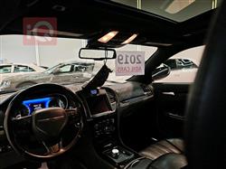 کرایسلەر 300